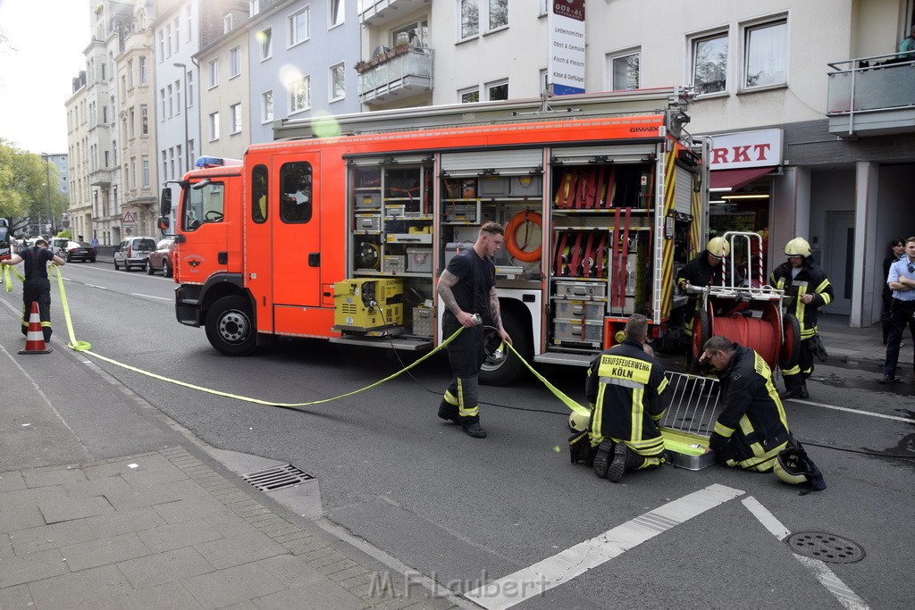 Feuer 2 Y Koeln Muelheim Bergisch Gladbacherstr P48.JPG - Miklos Laubert